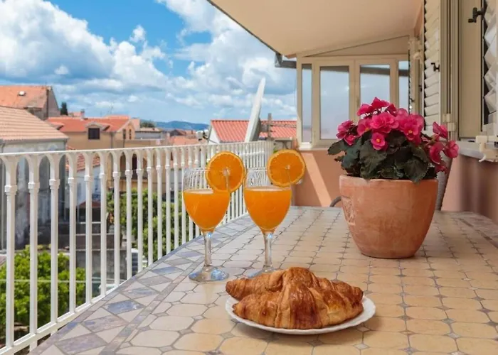 Dora Apartment Trogir