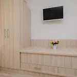 Dora 公寓 *