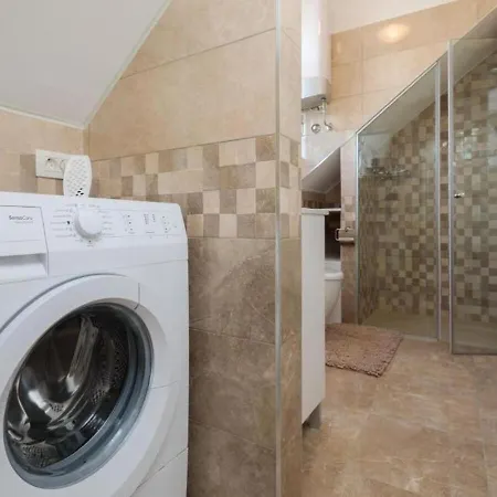 Dora Appartement *