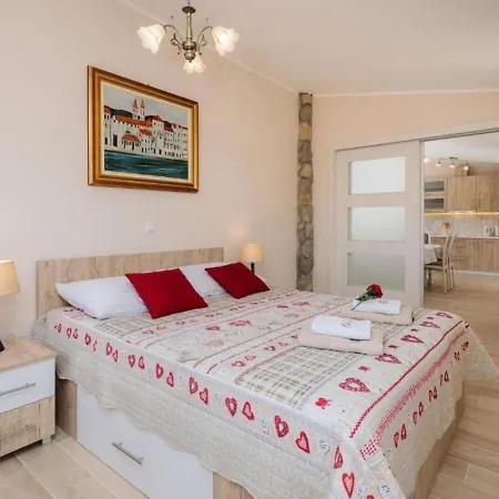 Dora Appartement *