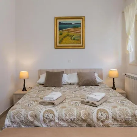 Dora Appartement *