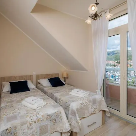 Appartement Dora *