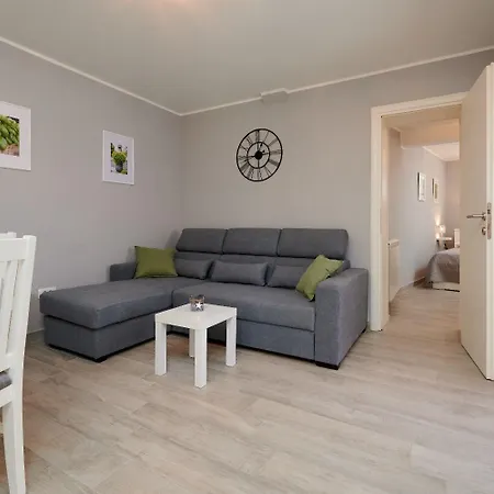 Dora Apartamento Trogir